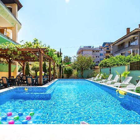 Paradise 체르노모레츠 외부 사진